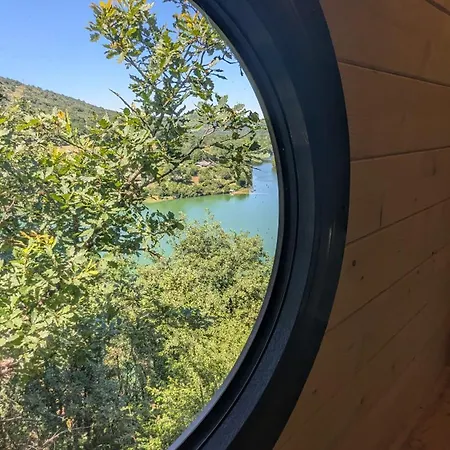 Деревянный коттедж Et Du Belvedere *